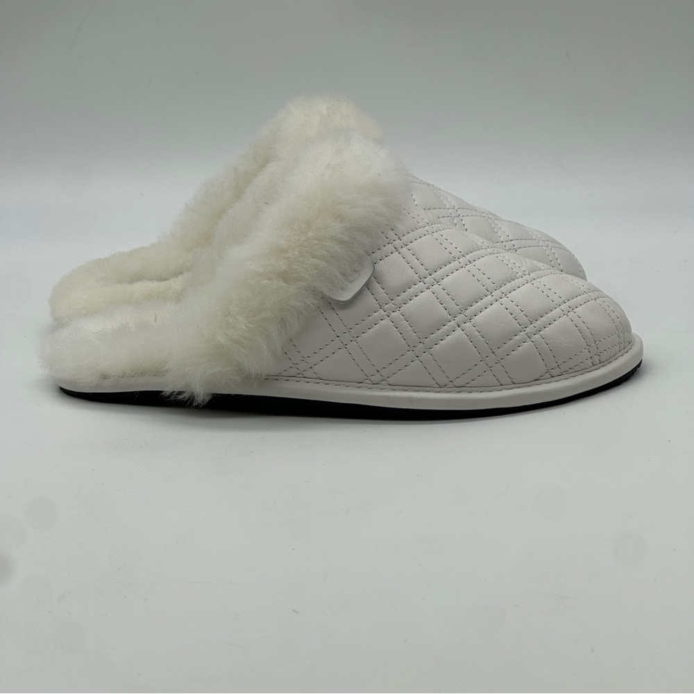 UGG Scuffette II Quilted Slippers. Size 8